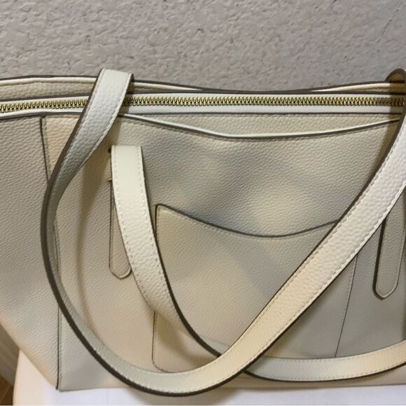 NANETTE LEPORE Dome Tote Crossbody In white Vanilla - Picture 10 of 12